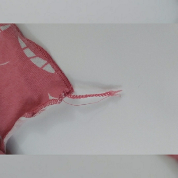 Old Navy pink and white Hawaiian print top - Picture 8 of 8